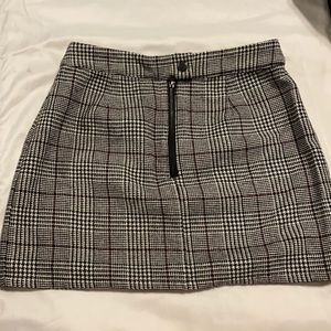 Tilly’s plaid Skirt, used, size 2